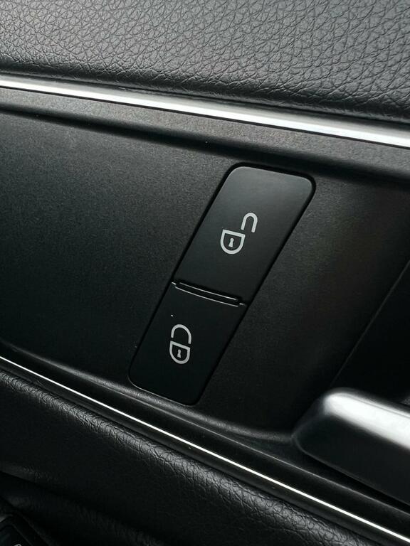Mercedes-Benz GLA Class Gla 200 Amg Line Executive Black #31