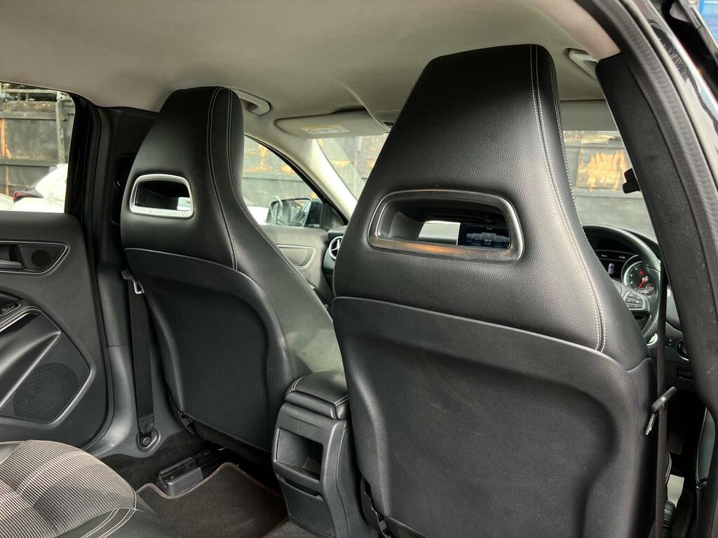 Mercedes-Benz GLA Class Gla 200 Amg Line Executive Black #27