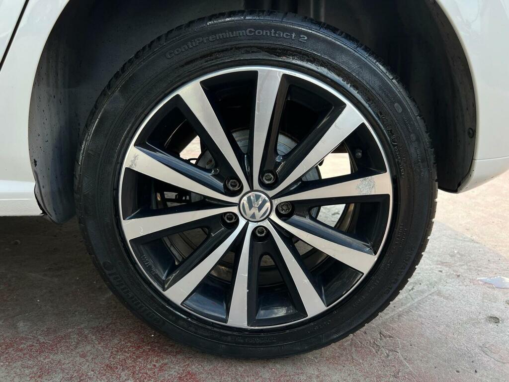 Volkswagen Polo Match White #9