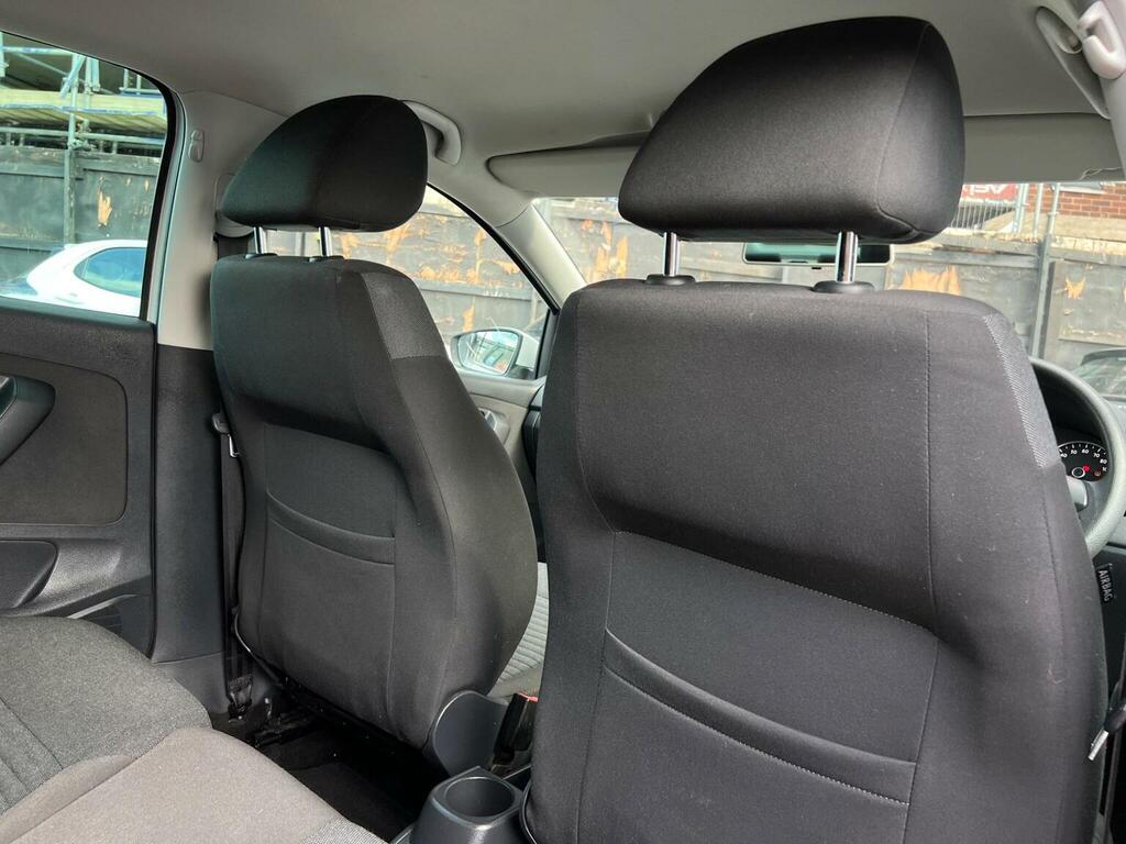 Volkswagen Polo Match White #26