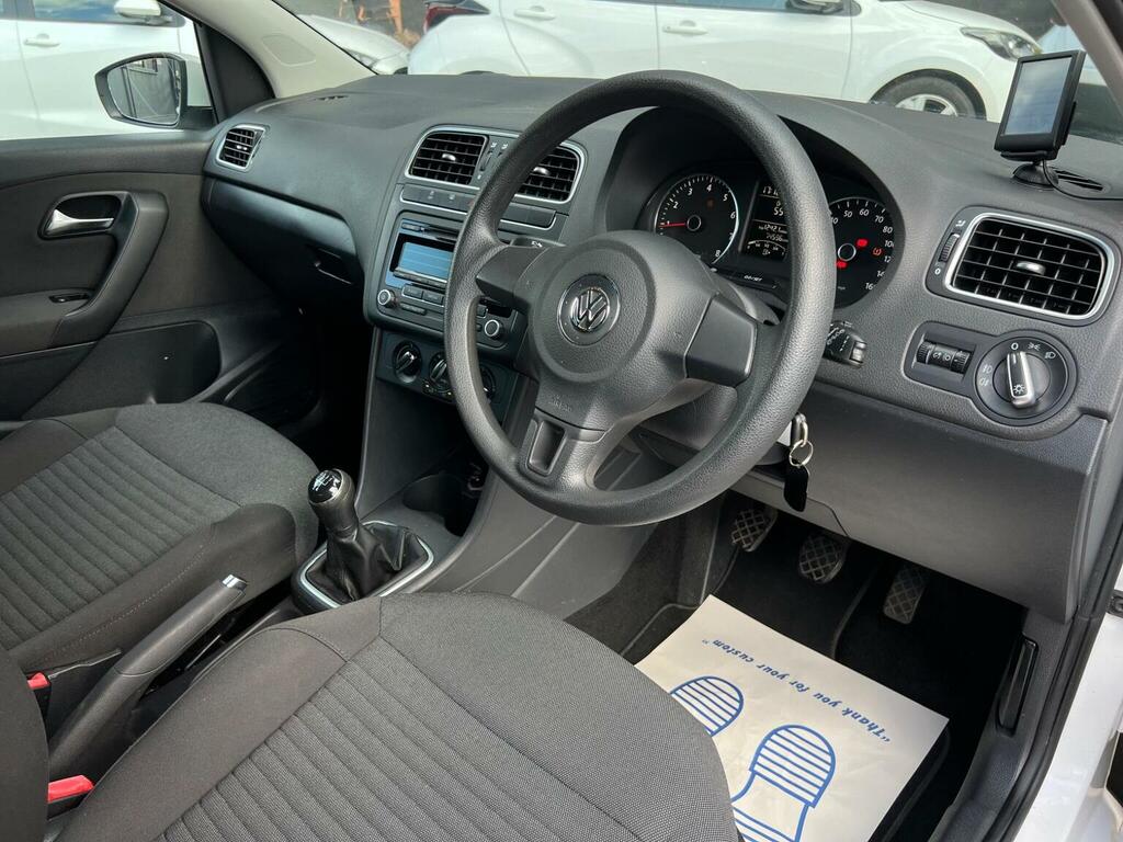 Volkswagen Polo Match White #18