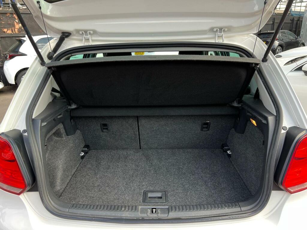Volkswagen Polo Match White #40