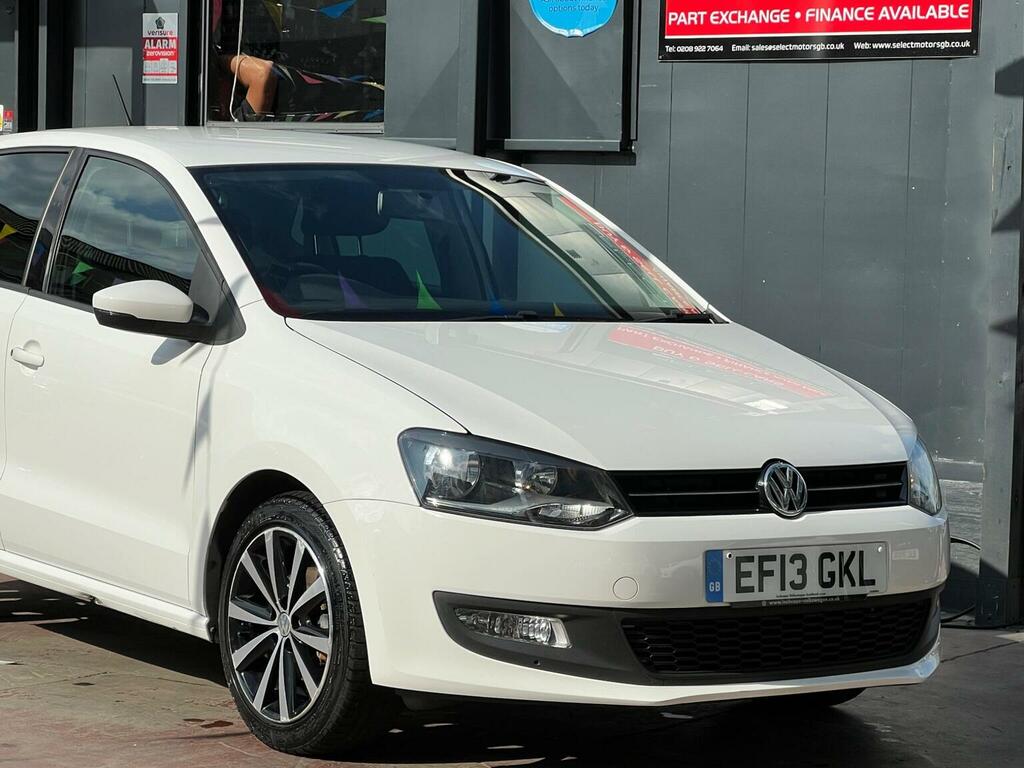 Volkswagen Polo Match White #14