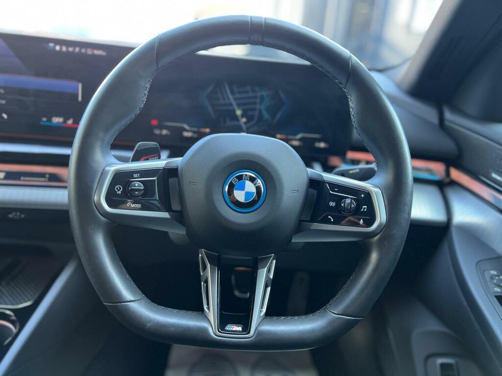 BMW i5 G60 Edrive40 M Sport Saloon Black #70