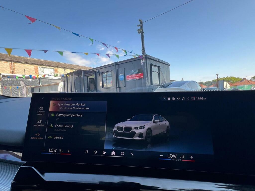 BMW i5 G60 Edrive40 M Sport Saloon Black #48
