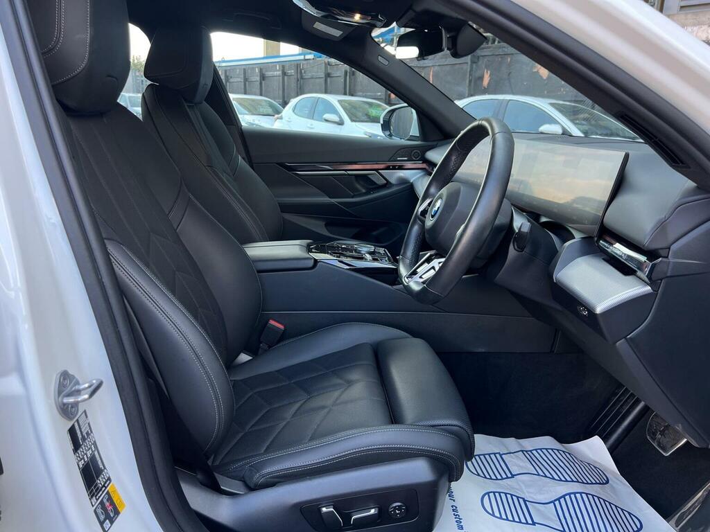 BMW i5 G60 Edrive40 M Sport Saloon Black #21