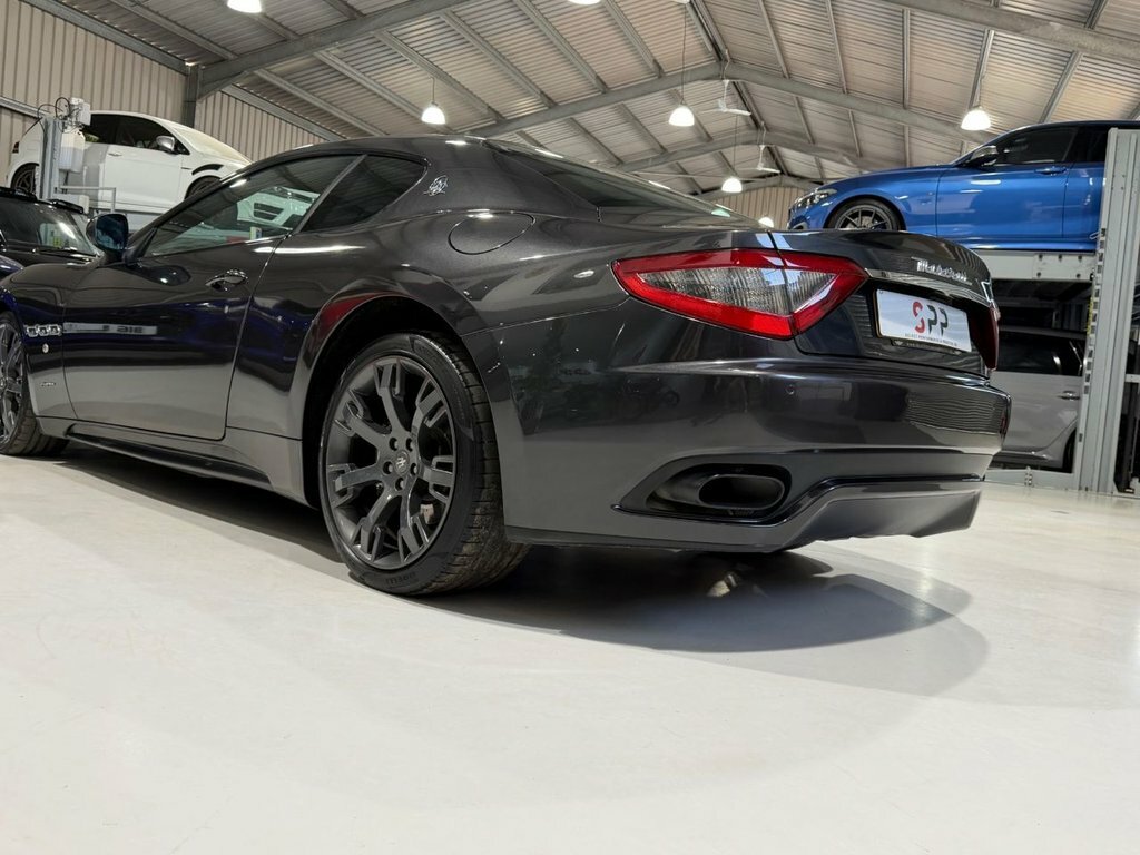 Maserati GranTurismo Sport Auto #9