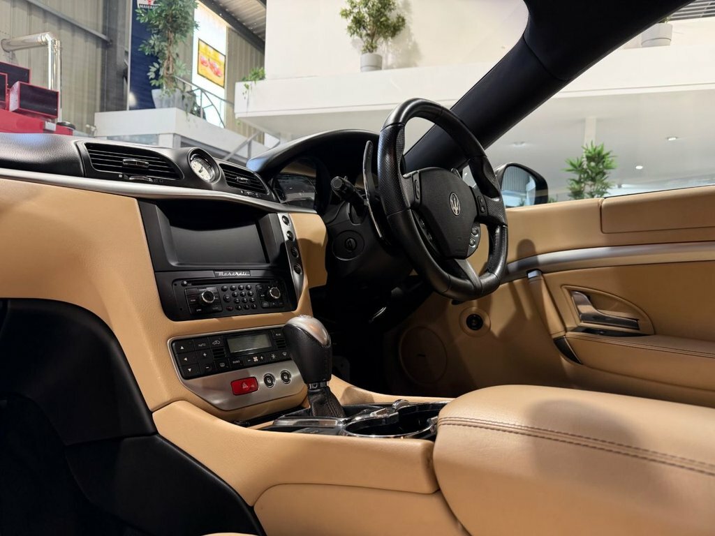Maserati GranTurismo Sport Auto #17