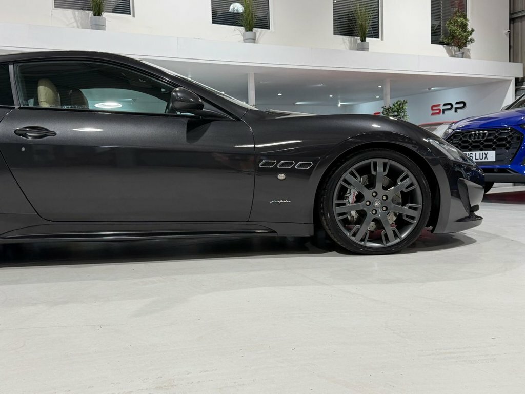 Maserati GranTurismo Sport Auto #11