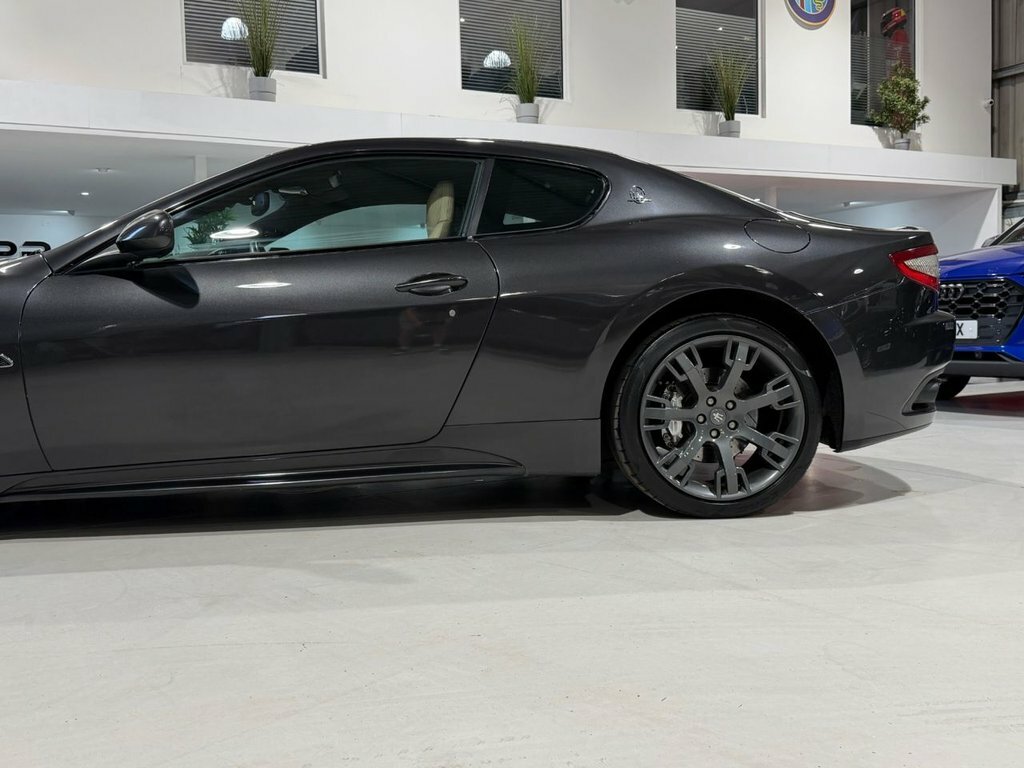 Maserati GranTurismo Sport Auto #38