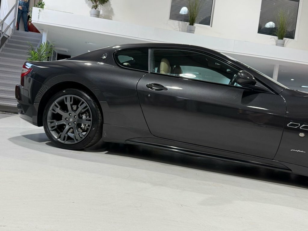 Maserati GranTurismo Sport Auto #29