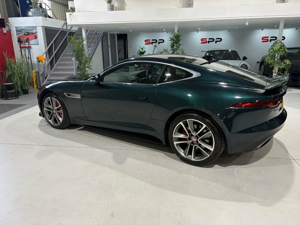 Jaguar F-Type 2.0I R-dynamic Coupe Euro 6 Ss Green #2