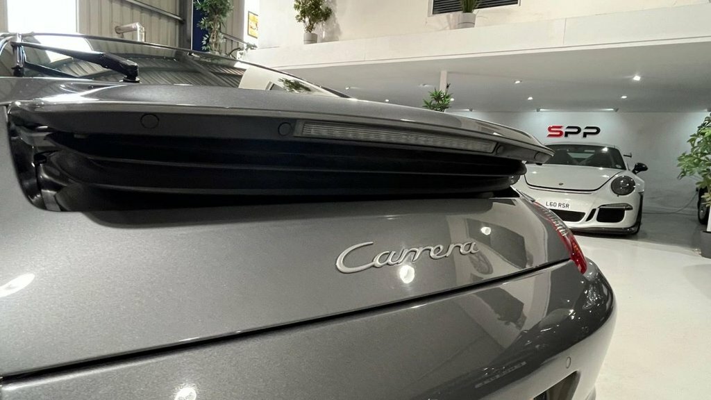 Porsche 911 Carrera 2S Black #21