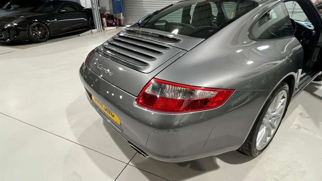 Porsche 911 Carrera 2S Black #16