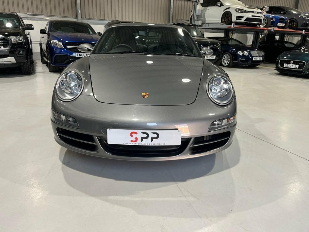 Porsche 911 Carrera 2S Black #8