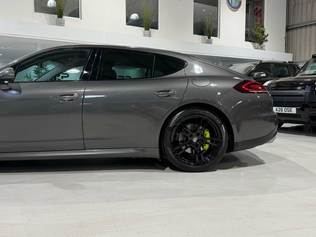 Porsche Panamera 3.0 300 V6 Tiptronic S #31