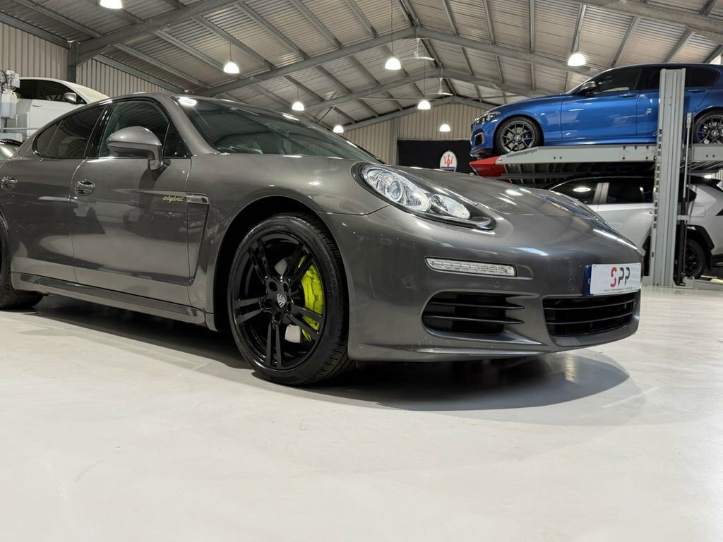 Porsche Panamera 3.0 V6 E-hybrid S Hatchback Plug-in Hyb Grey #4