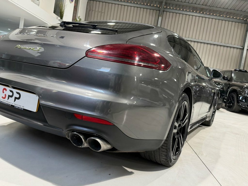 Porsche Panamera 3.0 300 V6 Tiptronic S #30