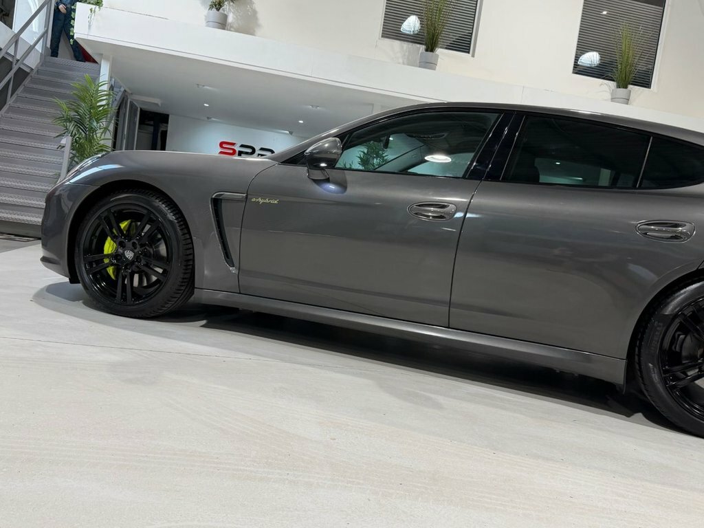 Porsche Panamera 3.0 300 V6 Tiptronic S #8