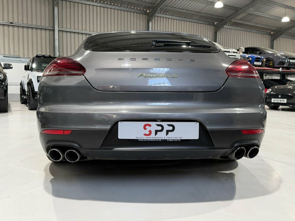 Porsche Panamera 3.0 300 V6 Tiptronic S #9