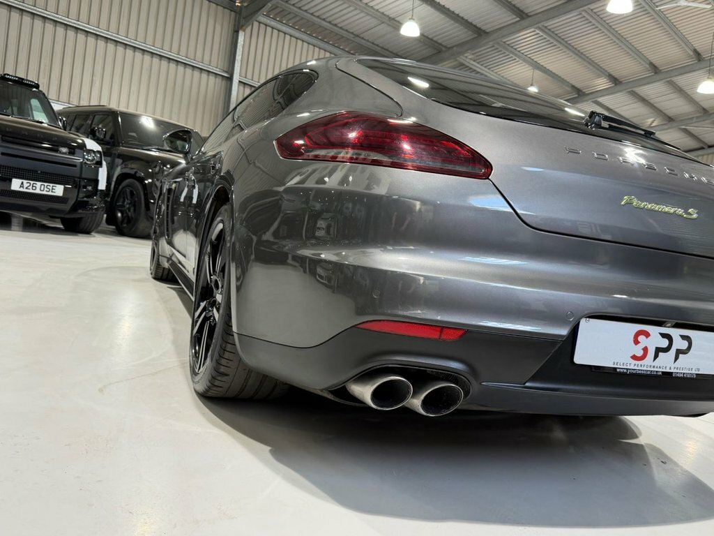 Porsche Panamera 3.0 300 V6 Tiptronic S #11
