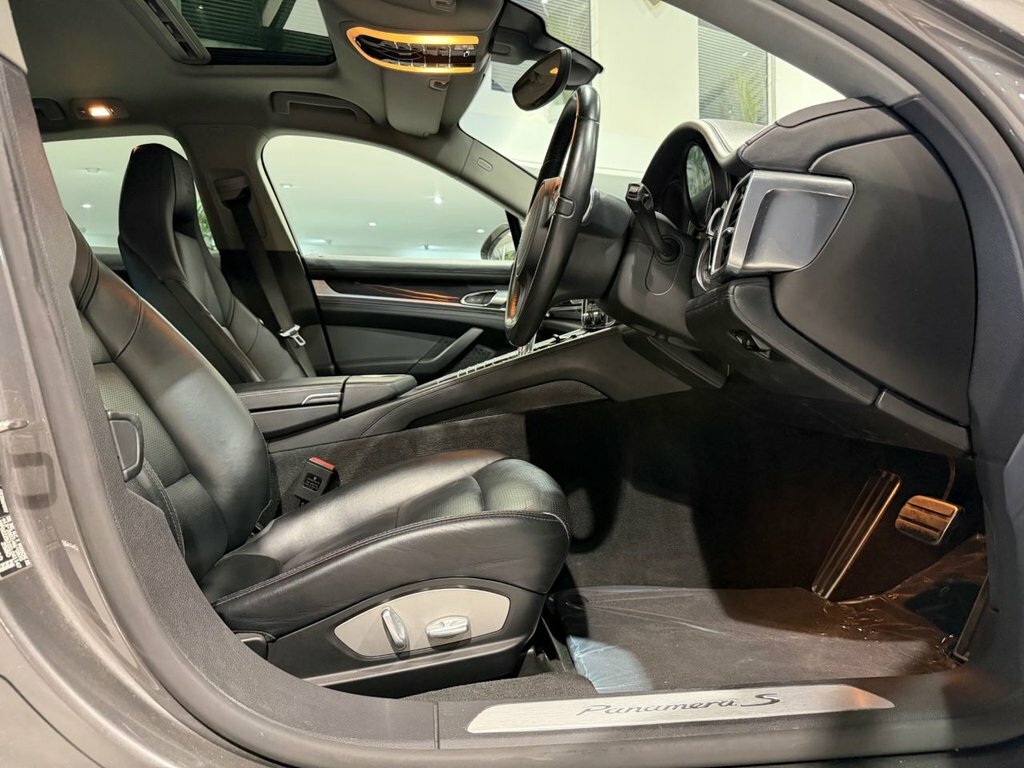 Porsche Panamera 3.0 300 V6 Tiptronic S #46