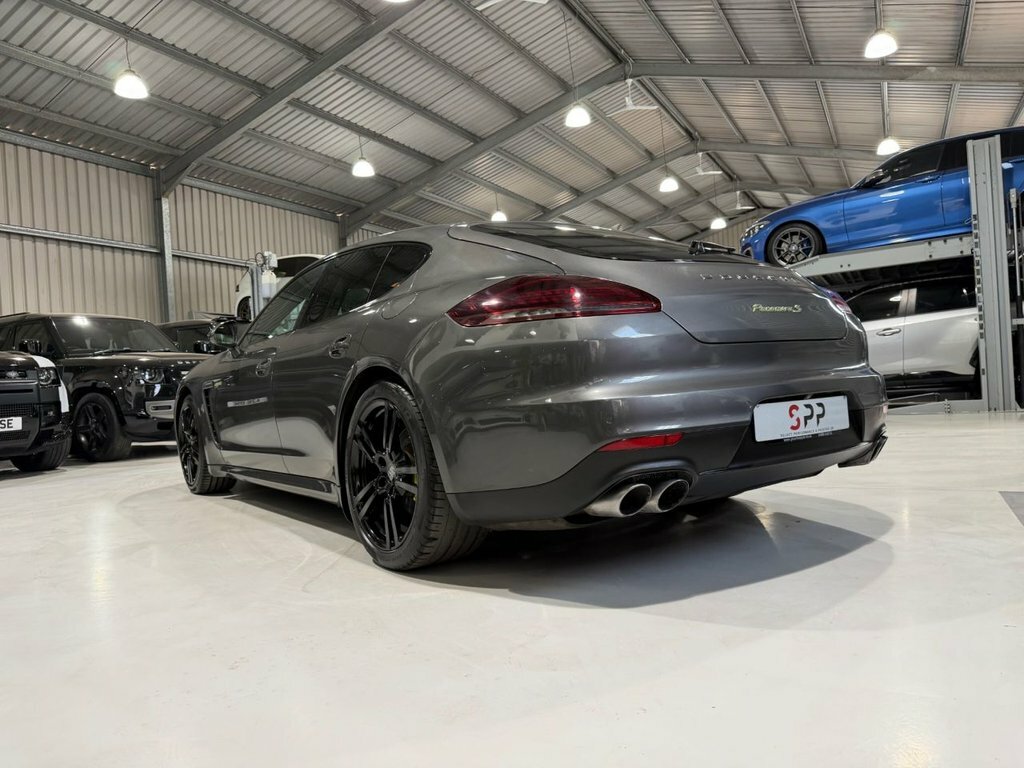 Porsche Panamera 3.0 V6 E-hybrid S Hatchback Plug-in Hyb Grey #3