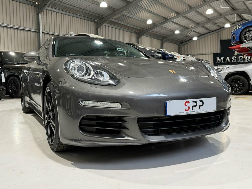 Porsche Panamera 3.0 300 V6 Tiptronic S #29