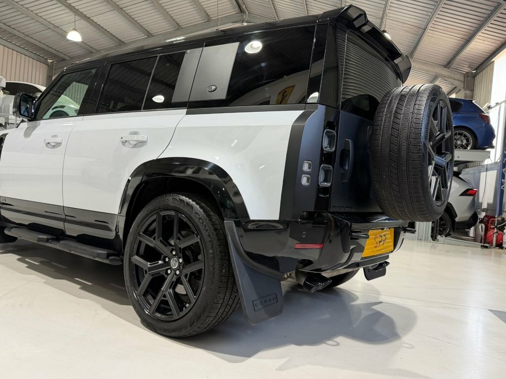 Land Rover Defender 5.0 P525 V8 Suv 4Wd Euro 6 Ss White #4