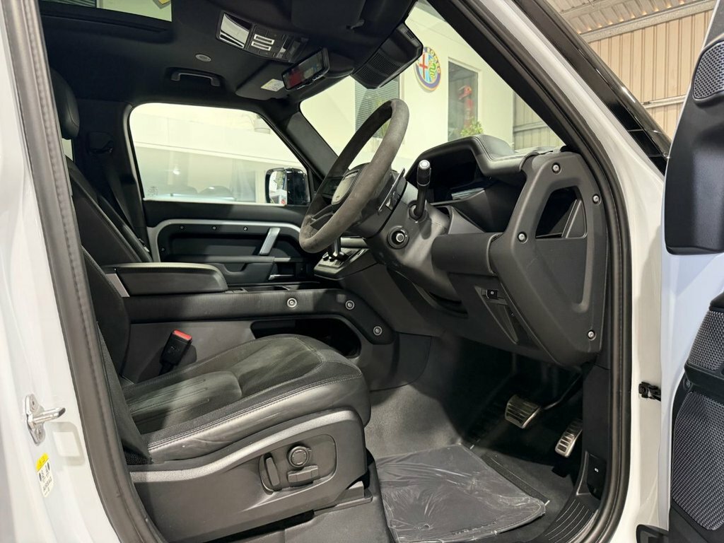 Land Rover Defender P400 Mhev Blue #39