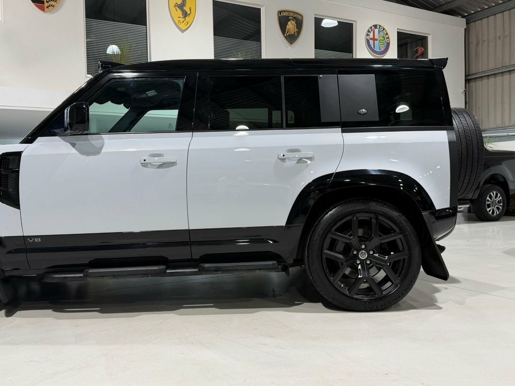 Land Rover Defender P400 Mhev Blue #33