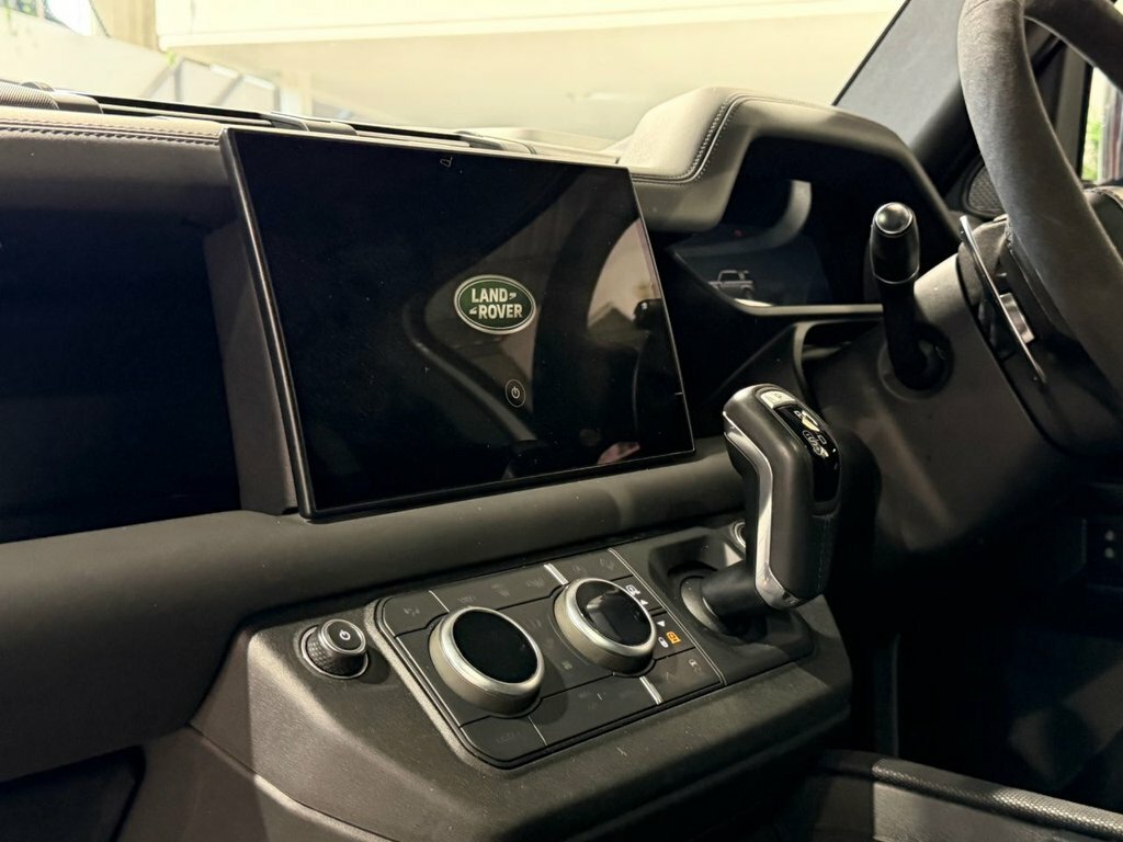 Land Rover Defender P400 Mhev Blue #23