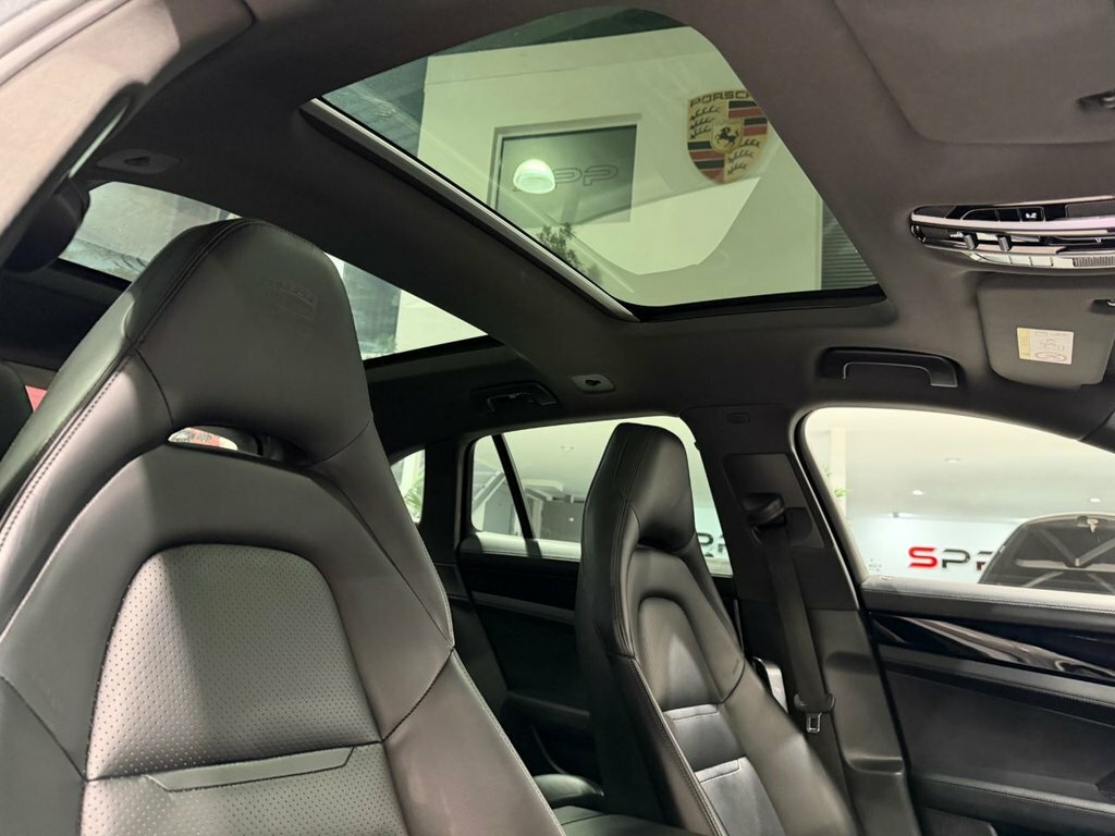 Porsche Panamera Panamera T S E-hybrid Silver #17