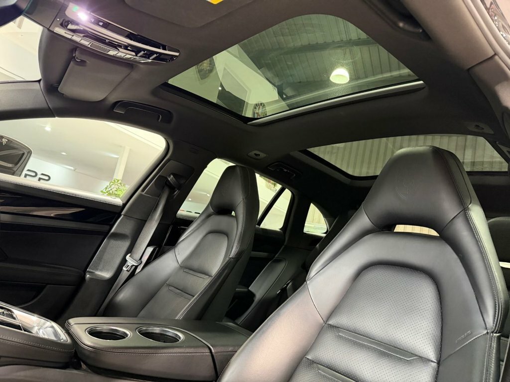 Porsche Panamera Panamera T S E-hybrid Silver #44