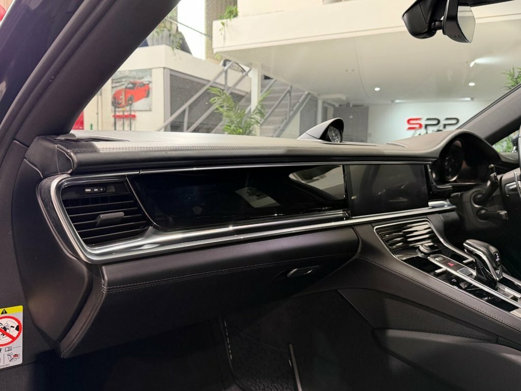 Porsche Panamera Panamera T S E-hybrid Silver #46