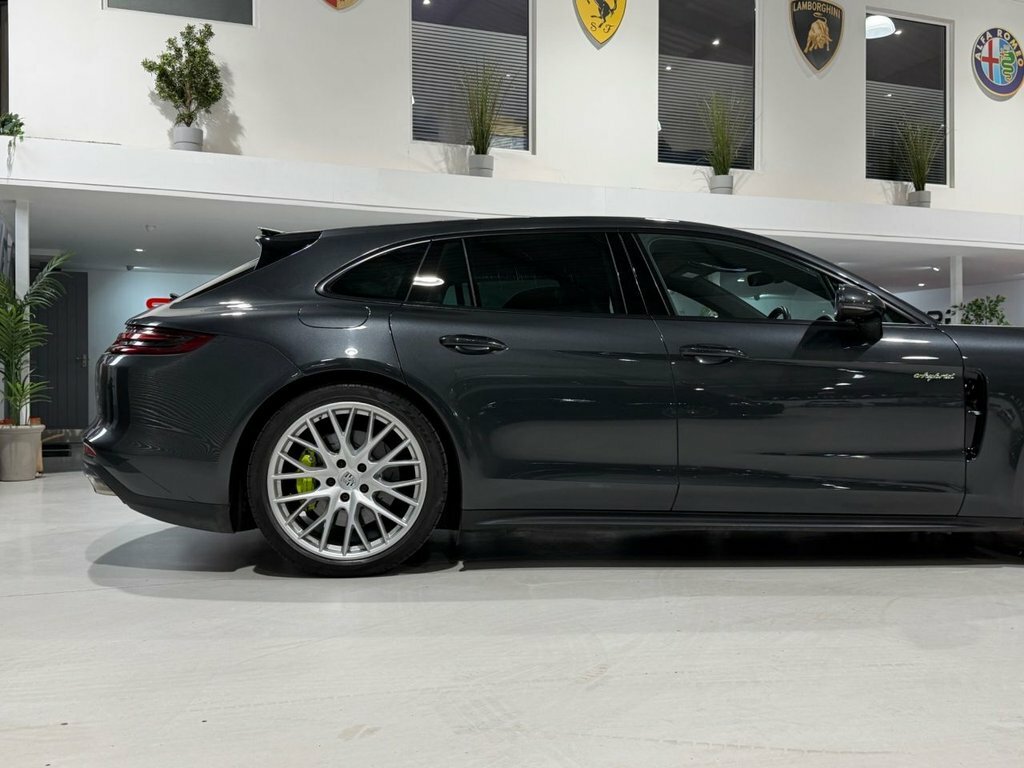 Porsche Panamera Panamera T S E-hybrid Silver #10