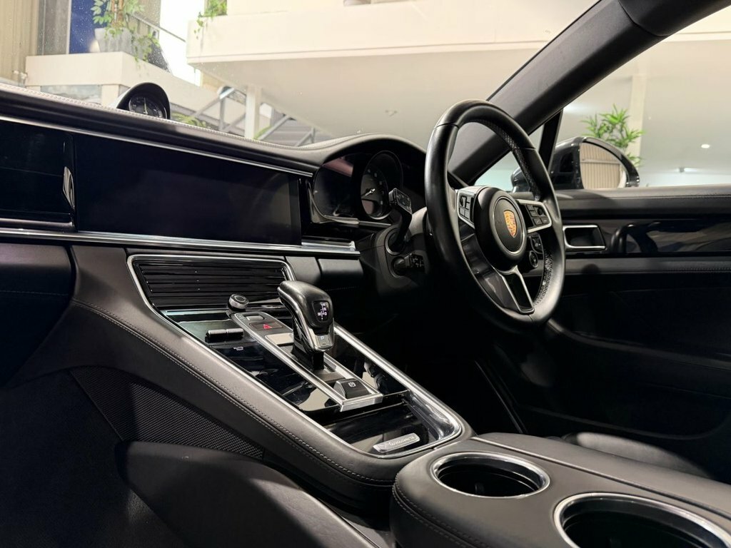 Porsche Panamera Panamera T S E-hybrid Silver #19