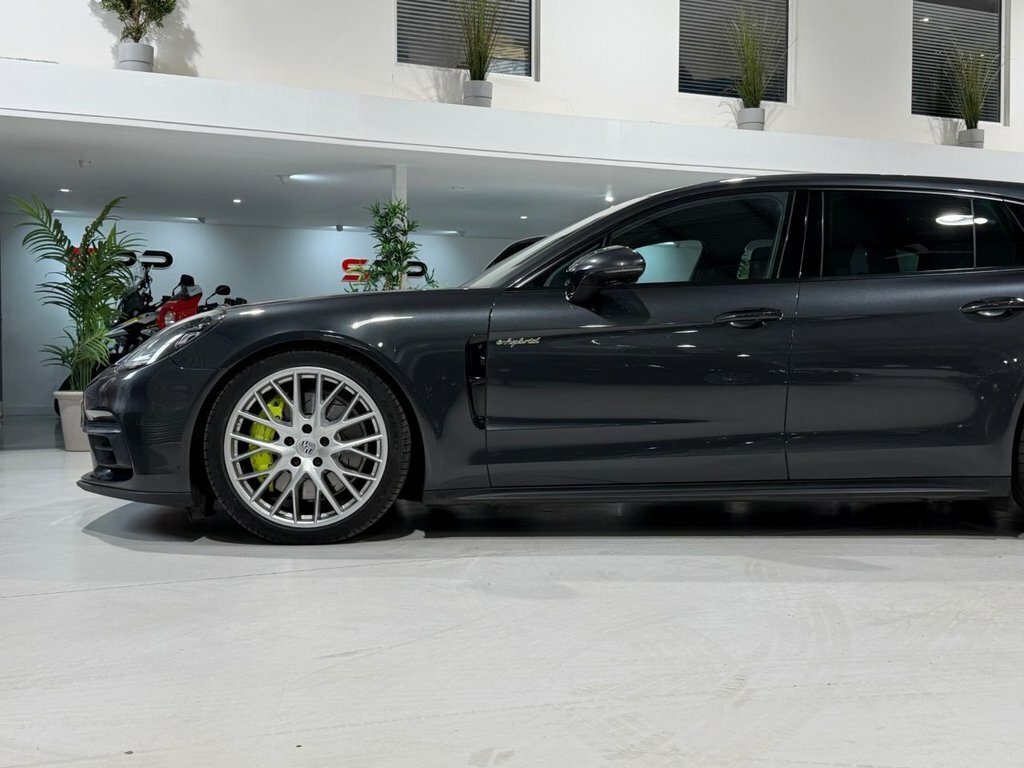 Porsche Panamera Panamera T S E-hybrid Silver #35