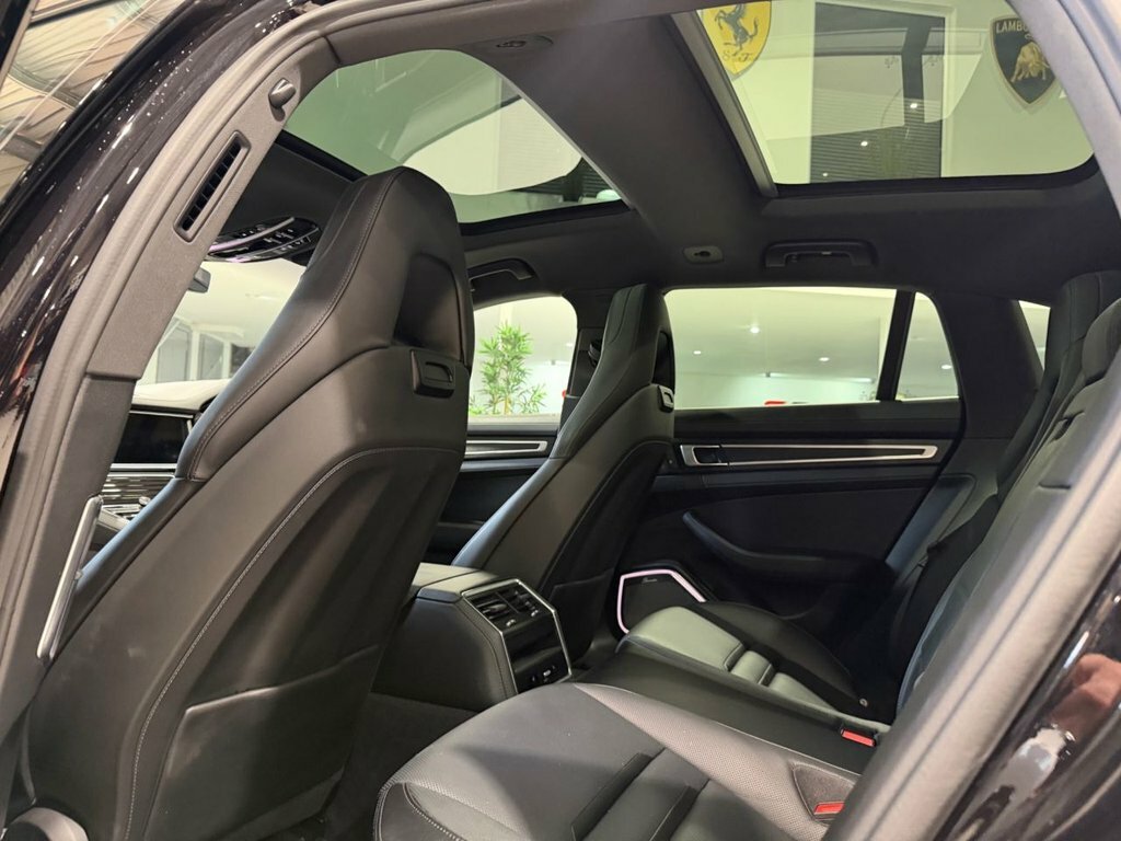 Porsche Panamera 2.9 V6 4 Platinum Edition E-hybrid Pdk Black #43