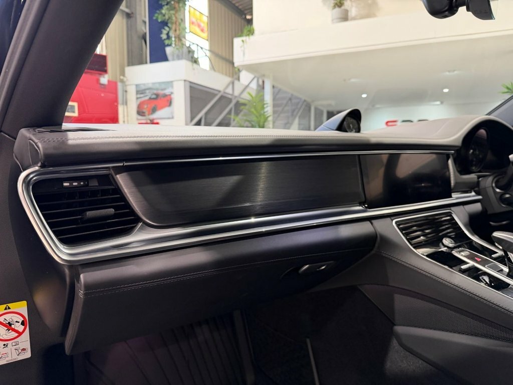 Porsche Panamera 2.9 V6 4 Platinum Edition E-hybrid Pdk Black #27