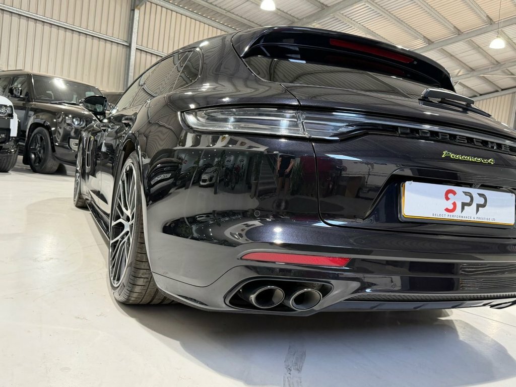 Porsche Panamera 2.9 V6 4 Platinum Edition E-hybrid Pdk Black #33