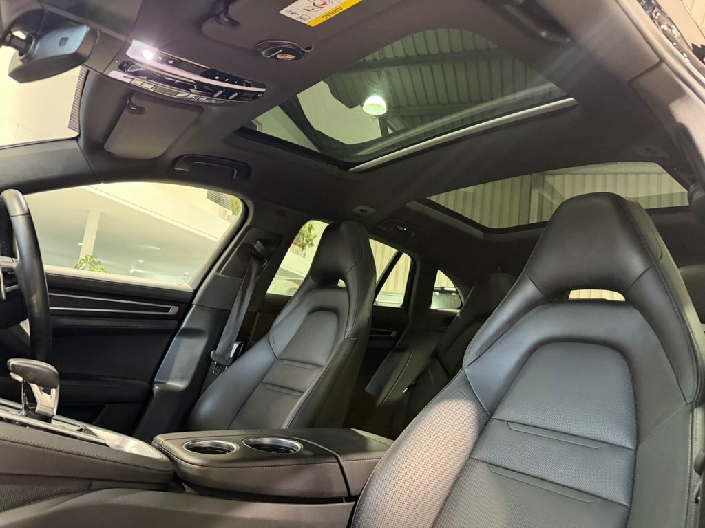 Porsche Panamera 2.9 V6 4 Platinum Edition E-hybrid Pdk Black #44