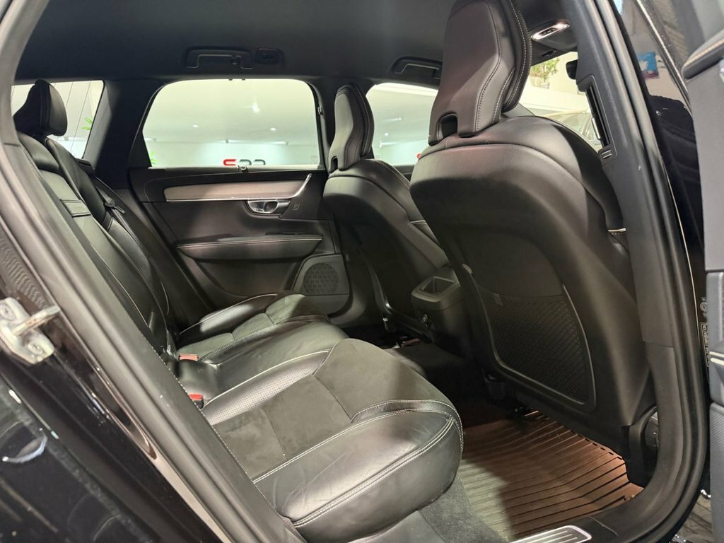 Volvo V90 2.0 D4 Momentum 188 Bhp Silver #17