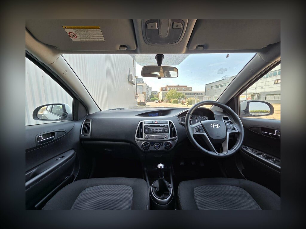 Hyundai I20 1.2 Active Euro 5 White #4