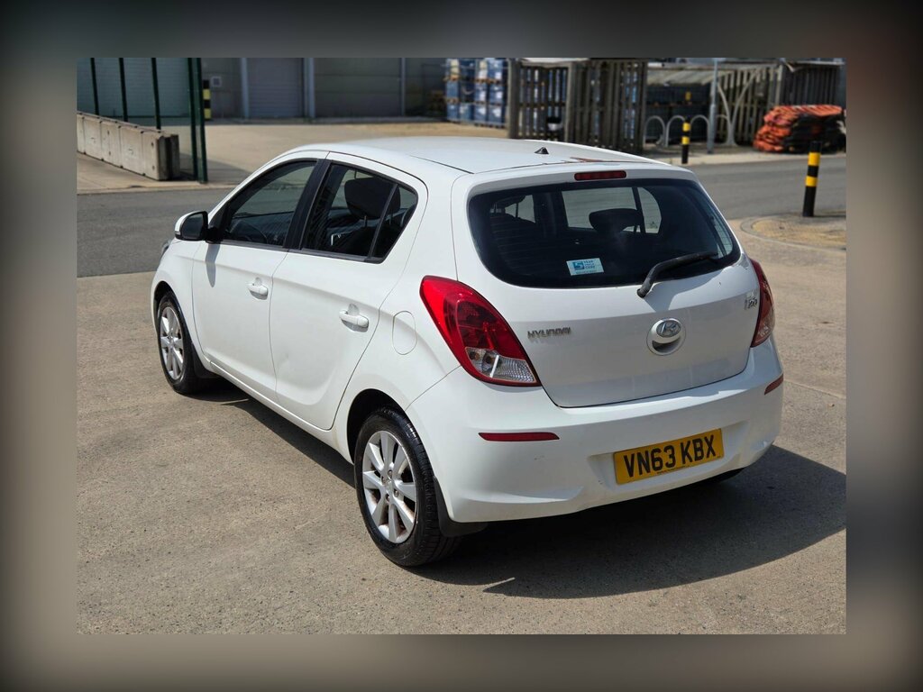 Hyundai I20 1.2 Active Euro 5 White #3
