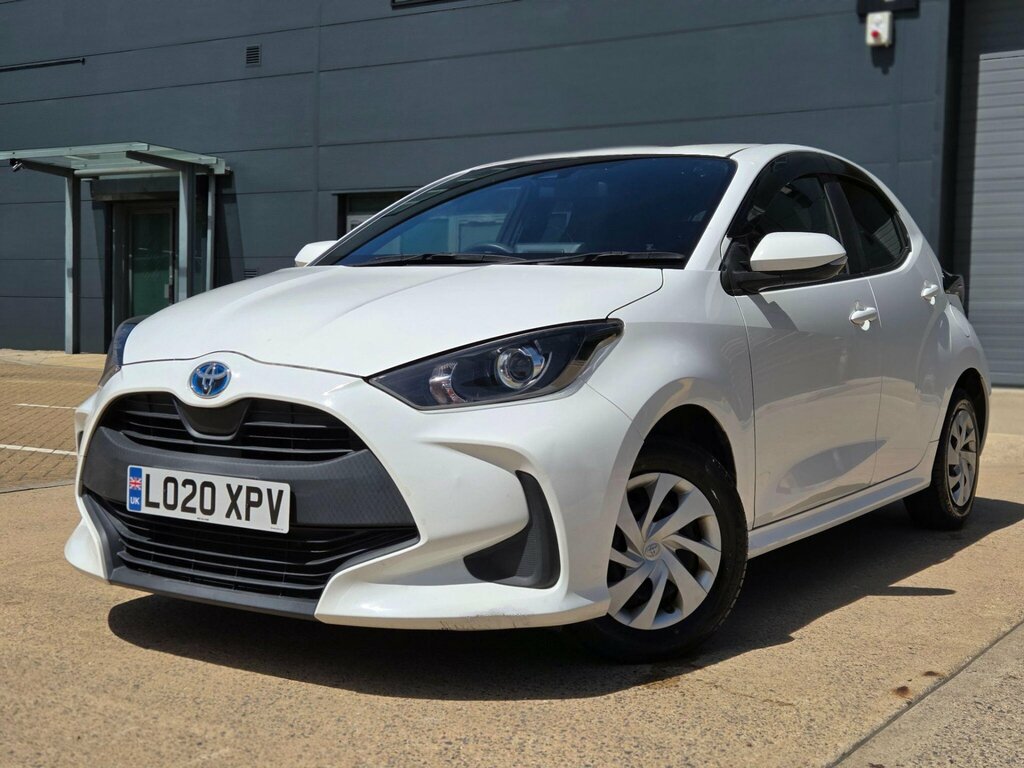 Toyota Yaris 1.5 Hybrid Icon Cvt Black #52