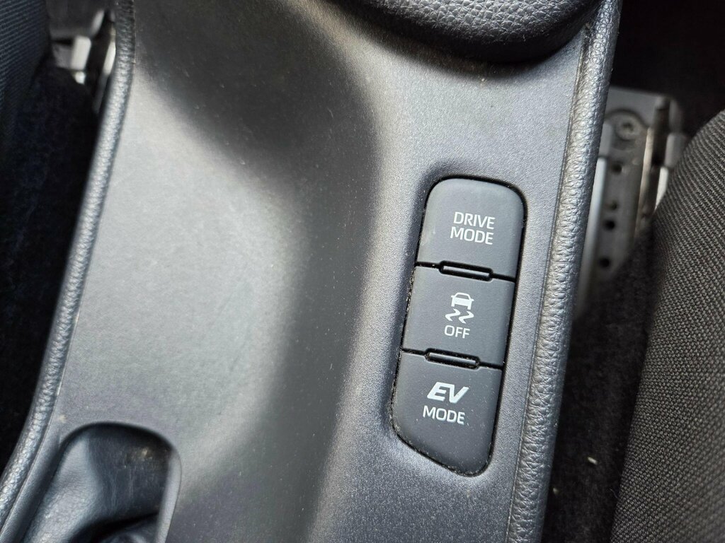 Toyota Yaris 1.5 Hybrid Icon Cvt Black #34