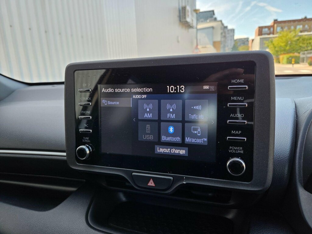 Toyota Yaris 1.5 Hybrid Icon Cvt Black #36