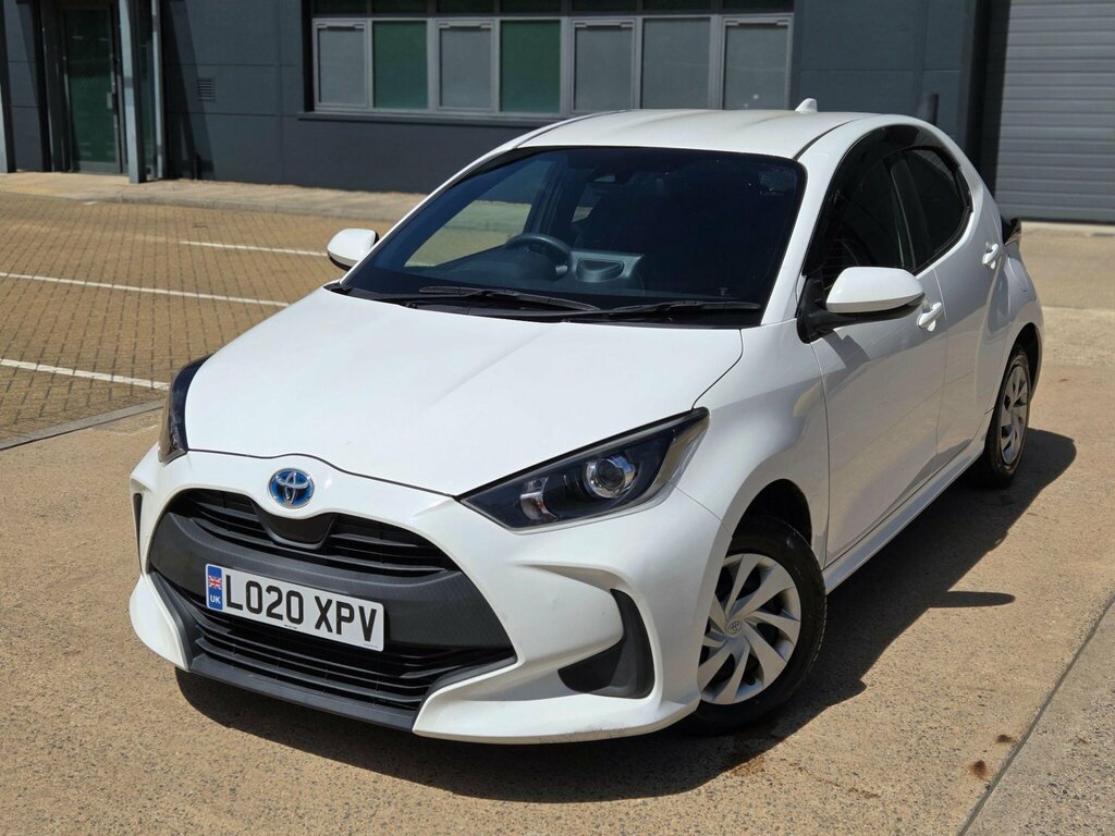Toyota Yaris 1.5 Hybrid Icon Cvt Black #50