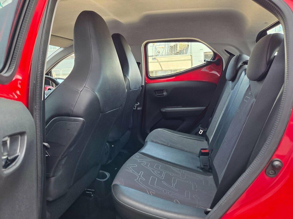 Toyota Aygo 1.0 Vvt-i X-play 3-Dr Blue #24